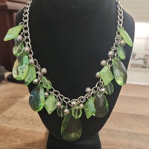 Green Acryllic Beaded Necklace